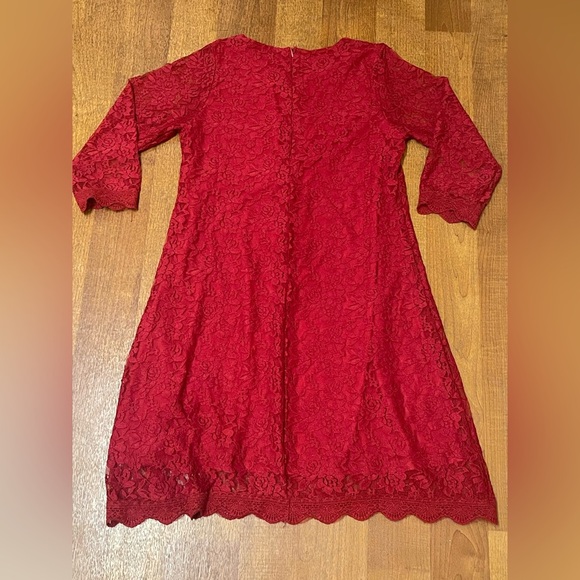 Elegant Red 3/4 Sleeve Crew Neck A-Line Dress - Picture 7 of 9